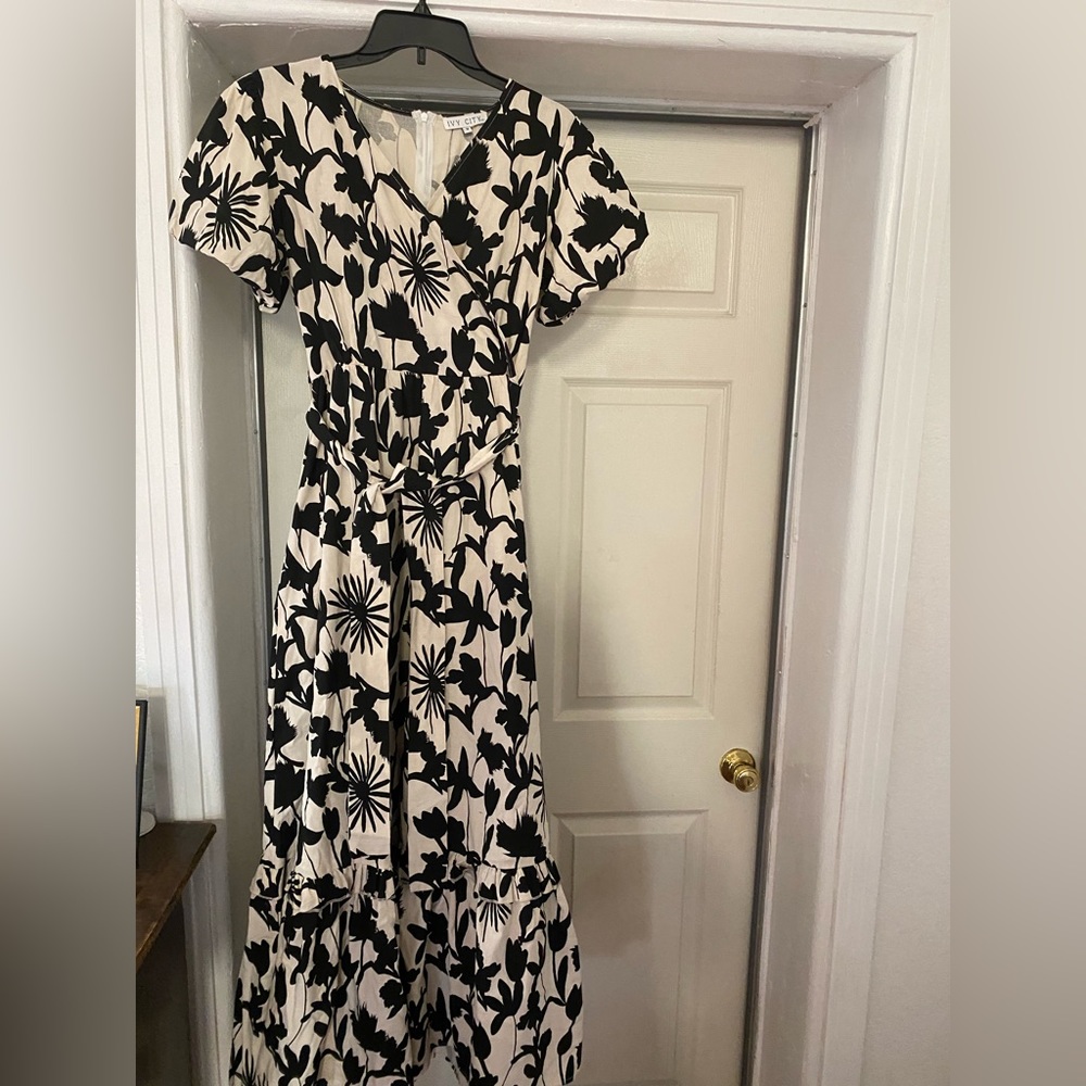Ivy city co. Mommy and me matching dresses.
